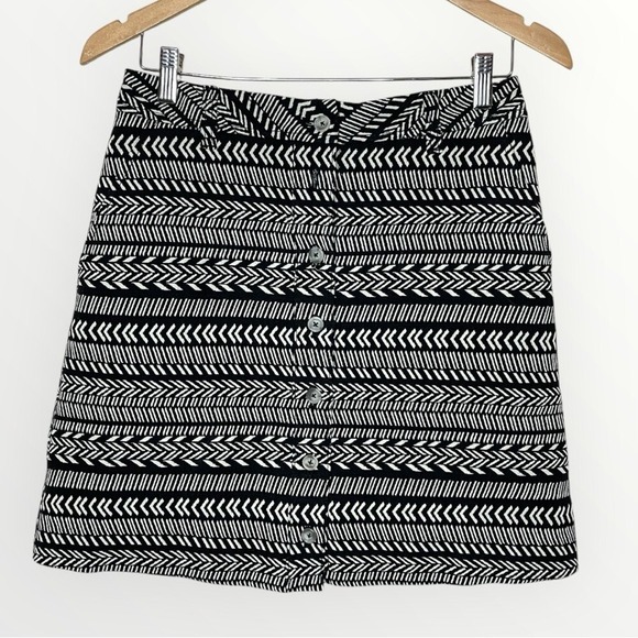 MAEVE Anthropologie Fieldnotes Tribal Print Button Front Mini Skirt, Size 8 - Picture 4 of 9